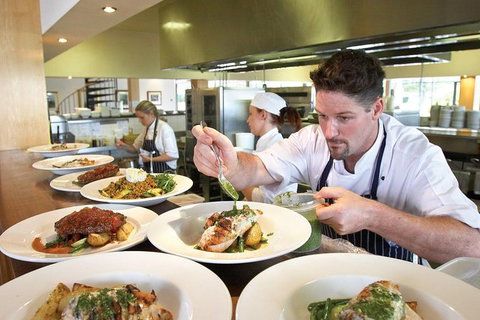 Yarra Valley Balloon Flight And Winery Tour - Hotel Accommodation 11