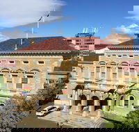 2-Hour Small-Group Walking Tour of Hobart - Hotel Accommodation