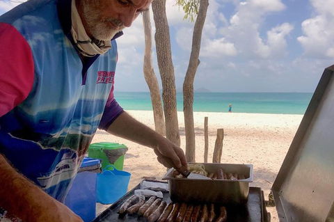 Whitehaven Beach And Hill Inlet | Awesome Beach BBQ | Family Friendly - Hotel Accommodation 2