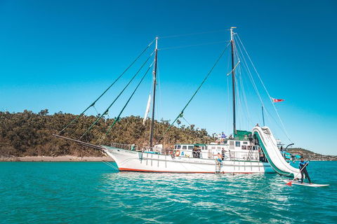 2 Night Whitsunday Islands Cruise On New Horizon From Airlie Beach - Hotel Accommodation 0