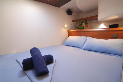 2-Night Whitsundays Sailing Adventure: Whitsunday Getaway - Hotel Accommodation 1