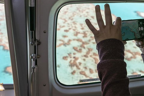 Scenic Flight - Great Barrier Reef, Heart Reef, Whitehaven Beach & Hill Inlet! - Hotel Accommodation 4