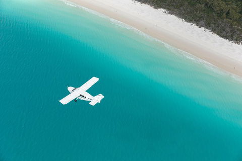 Scenic Flight - Great Barrier Reef, Heart Reef, Whitehaven Beach & Hill Inlet! - Hotel Accommodation 5