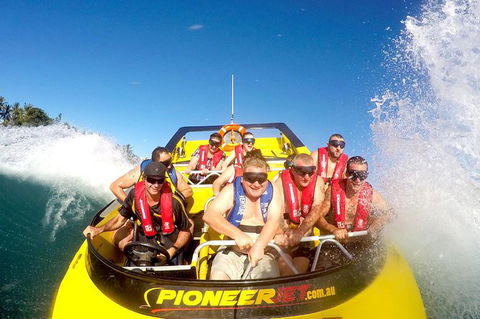 Airlie Beach Jet Boat Thrill Ride - Hotel Accommodation 10