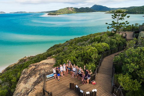 2-Day Whitsundays Sailing Adventure: Summertime - Hotel Accommodation 4