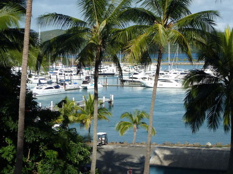 Whitehaven Beach And Hamilton Island Cruise - Hotel Accommodation 7