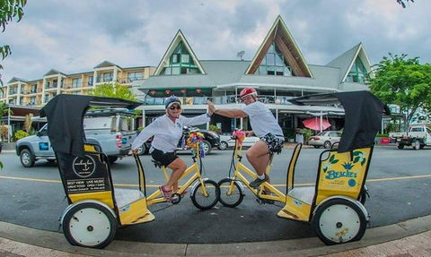 Private Airlie Beach Tuk-Tuk Tours - Hotel Accommodation 0