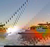 2-Night Whitsundays Sailing Adventure Wings Sailing - Hotel Accommodation