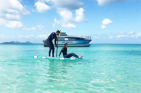 Whitsunday Island Boat Adventure - Hotel Accommodation 1
