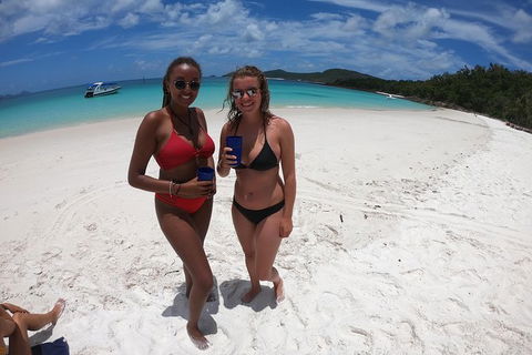 Whitehaven Beach Day Tour With Snorkel In Whitsundays Island - Hotel Accommodation 2