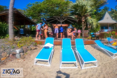 Whitehaven Beach Day Tour With Snorkel In Whitsundays Island - Hotel Accommodation 11