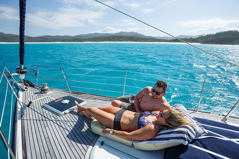 2-Night Whitsundays Private Charter Aboard Cruising Yacht MiLady - Hotel Accommodation 1