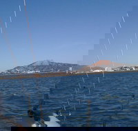 Townsville early Morning Sailing Cruise Boat Tour - Hotel Accommodation