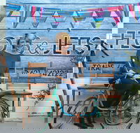 Flots and Jets - Hotel Accommodation