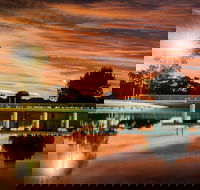 Millicent Swimming Lake - Hotel Accommodation