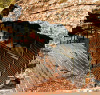 Red Hands Cave Walking Track - Blue Mountains National Park - Hotel Accommodation