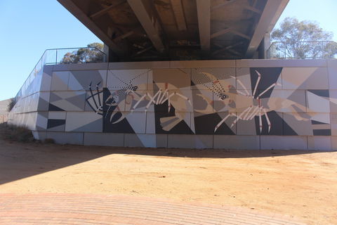 Berri Bridge Mural - Hotel Accommodation 0