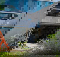 Deakin University Art Gallery - Hotel Accommodation
