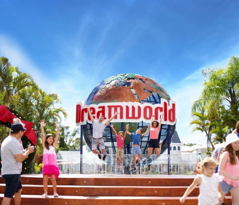Dreamworld - Hotel Accommodation 0