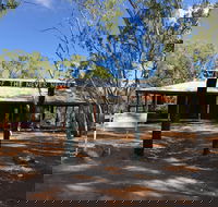Elsey Homestead Replica - Hotel Accommodation