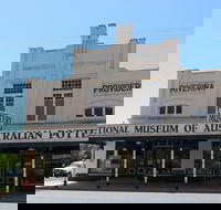 National Museum of Australian Pottery - Hotel Accommodation