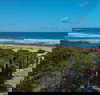 Pelican Beach Road lookout - Hotel Accommodation