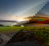 Sir Charles Kingsford Smith Memorial and Lookout - Hotel Accommodation