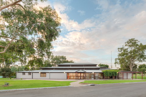 Swan Hill Regional Art Gallery - Hotel Accommodation 0