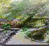 Tours at Campbelltown Arts Centre - Hotel Accommodation