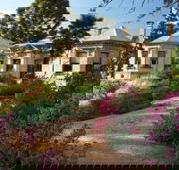 Buda Historic Home  Garden