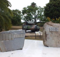 Cooktown War Memorial - Hotel Accommodation