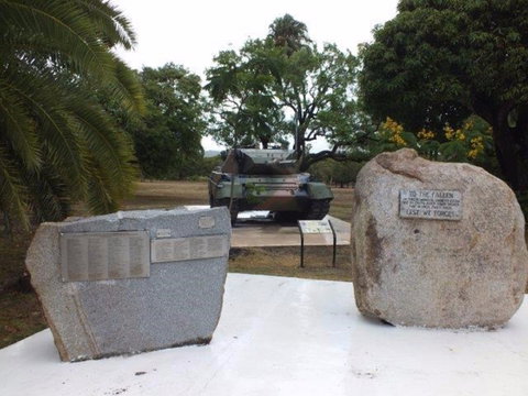 Cooktown War Memorial - Hotel Accommodation 0
