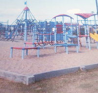Edithburgh Playground - Hotel Accommodation