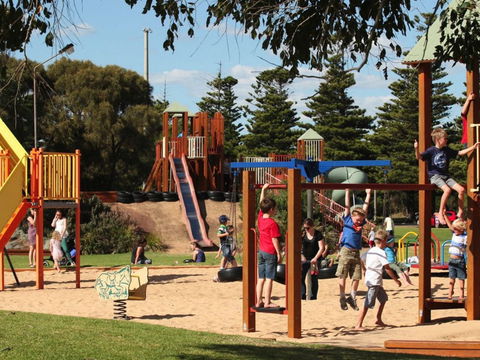 Lake Pertobe - Hotel Accommodation 0