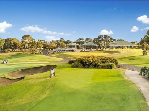 Rosebud Country Club - Hotel Accommodation 1