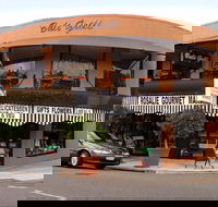 Rosalie Village - Hotel Accommodation