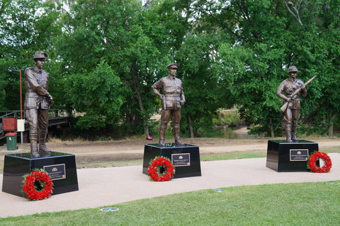 VC Memorial Park - Honouring Our Heroes - Hotel Accommodation 0