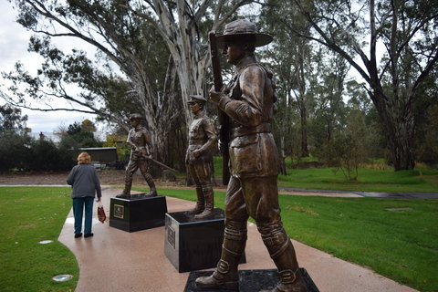 VC Memorial Park - Honouring Our Heroes - Hotel Accommodation 1