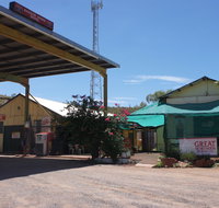 Barrow Creek Hotel - Hotel Accommodation
