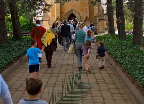 Church Of St John The Baptist - Hotel Accommodation 1
