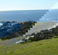Historical Reeves Point Walk - Hotel Accommodation