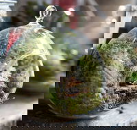 Moxom and Whitney - Hotel Accommodation