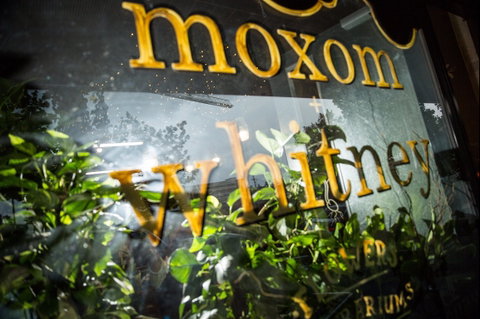 Moxom And Whitney - Hotel Accommodation 2