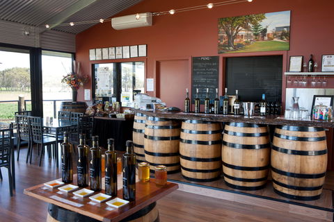 Newman's Horseradish Farm And Rusticana Wines - Hotel Accommodation 2