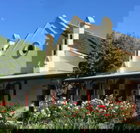 Quondong Cottage - Hotel Accommodation