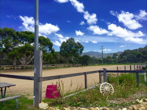 The Saddle Camp - Hotel Accommodation 2