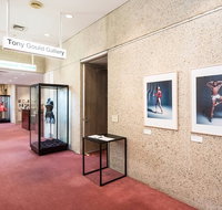 Tony Gould Gallery - Hotel Accommodation