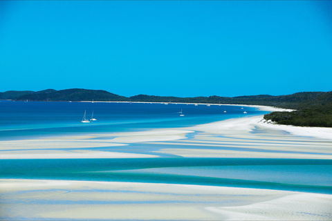Whitehaven Beach - Hotel Accommodation 1