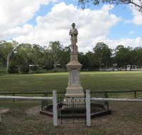 Apple Tree Creek War Memorial - Hotel Accommodation