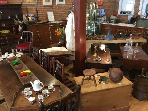 Braidwood Antiques - Hotel Accommodation 2